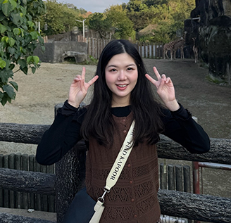 曹方馨