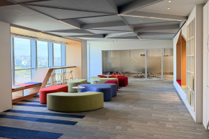 寶成領航，你我一起拓展世界的足跡!