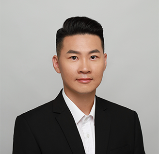 Gary Lee 李 銘秋